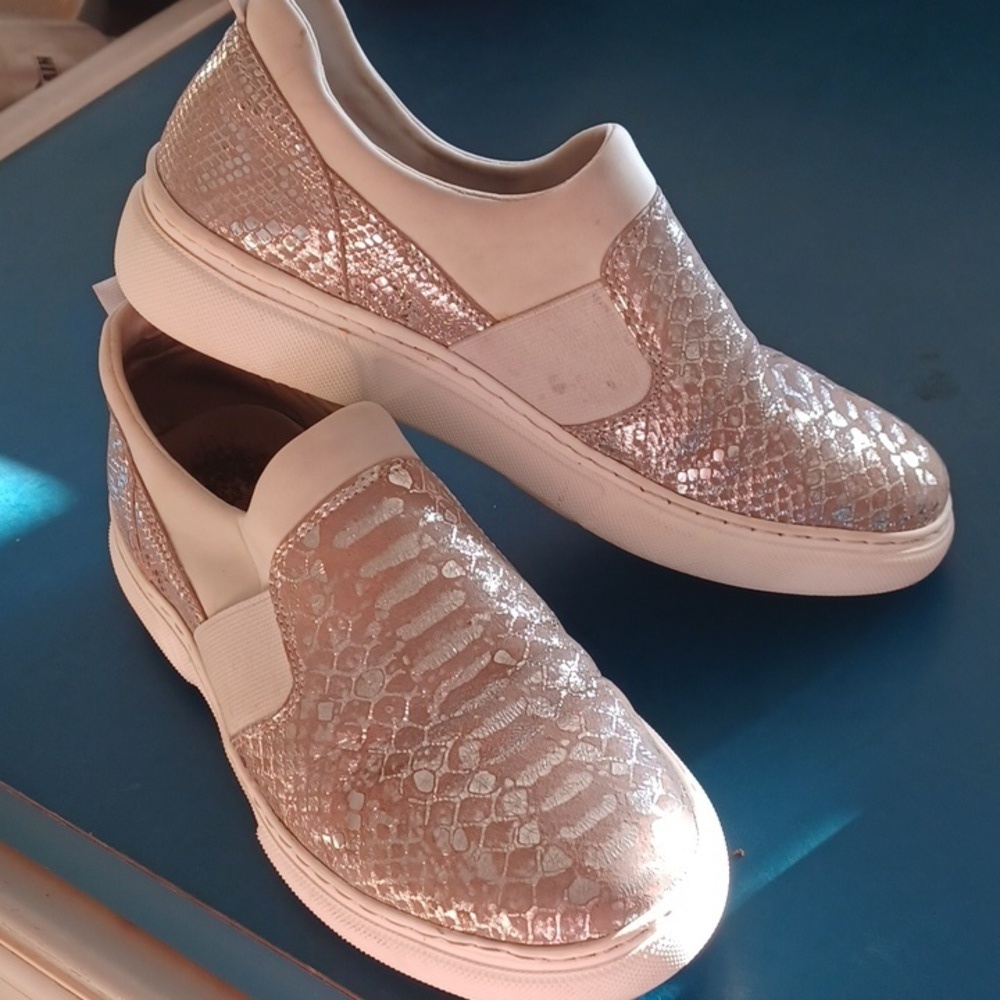 Johnston&Murphy slip on sneaker Tan/silver 6M